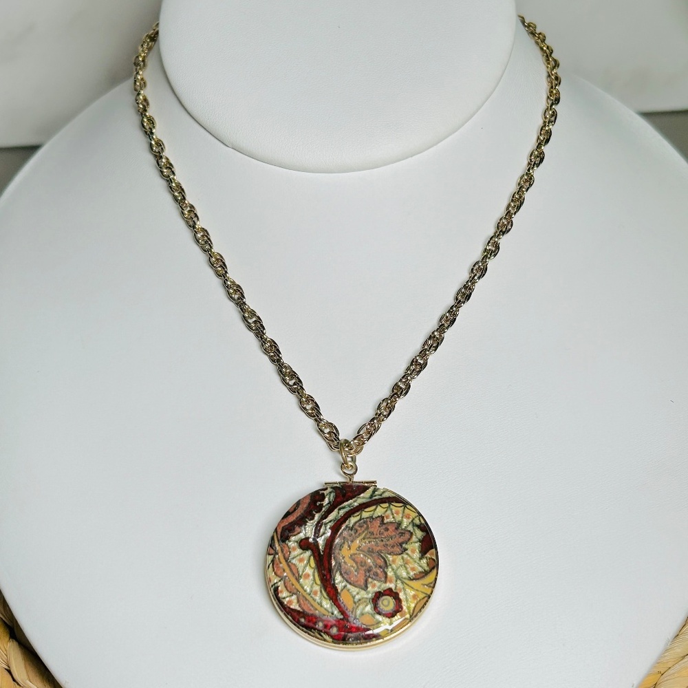 Photo Locket, Leaf Design Pendant Necklace in Brown, Burgundy, Green, Gold-Tone